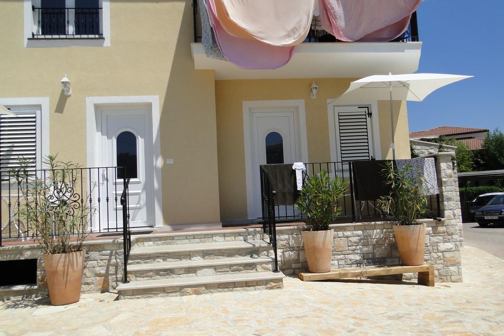 Apartments Villa Ela Ουμάγκ Εξωτερικό φωτογραφία