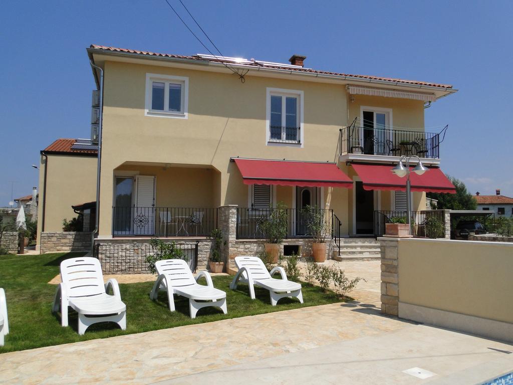 Apartments Villa Ela Ουμάγκ Εξωτερικό φωτογραφία