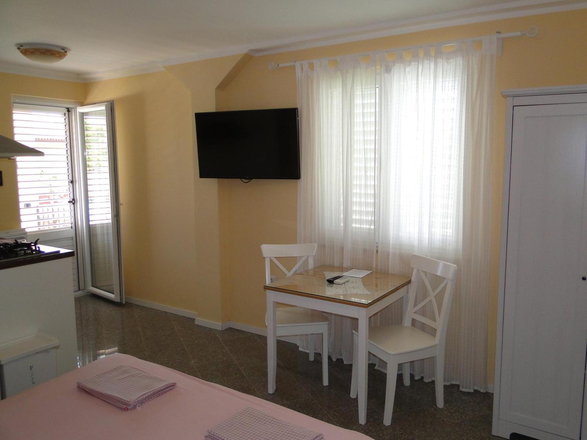 Apartments Villa Ela Ουμάγκ Δωμάτιο φωτογραφία