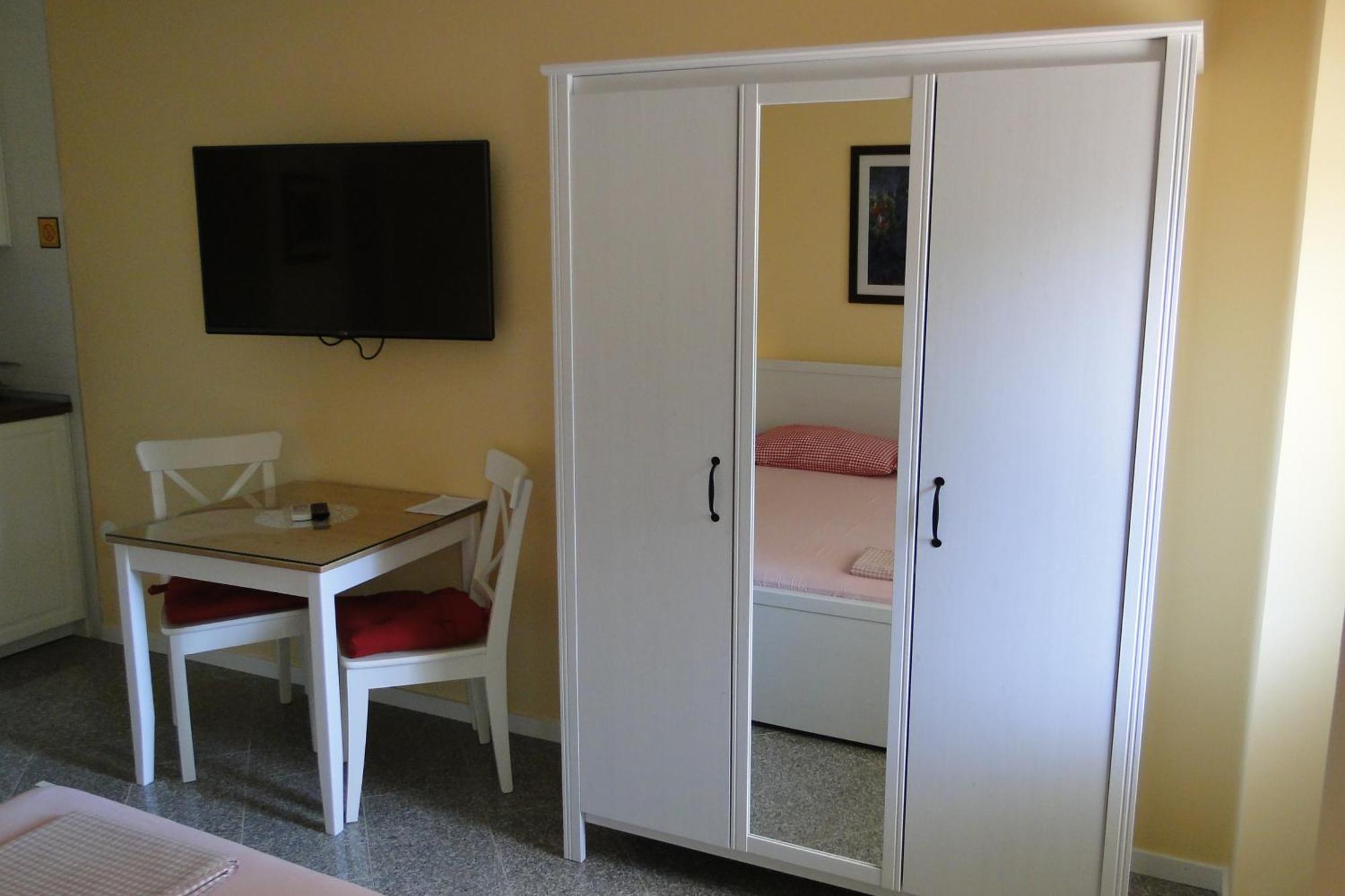 Apartments Villa Ela Ουμάγκ Δωμάτιο φωτογραφία