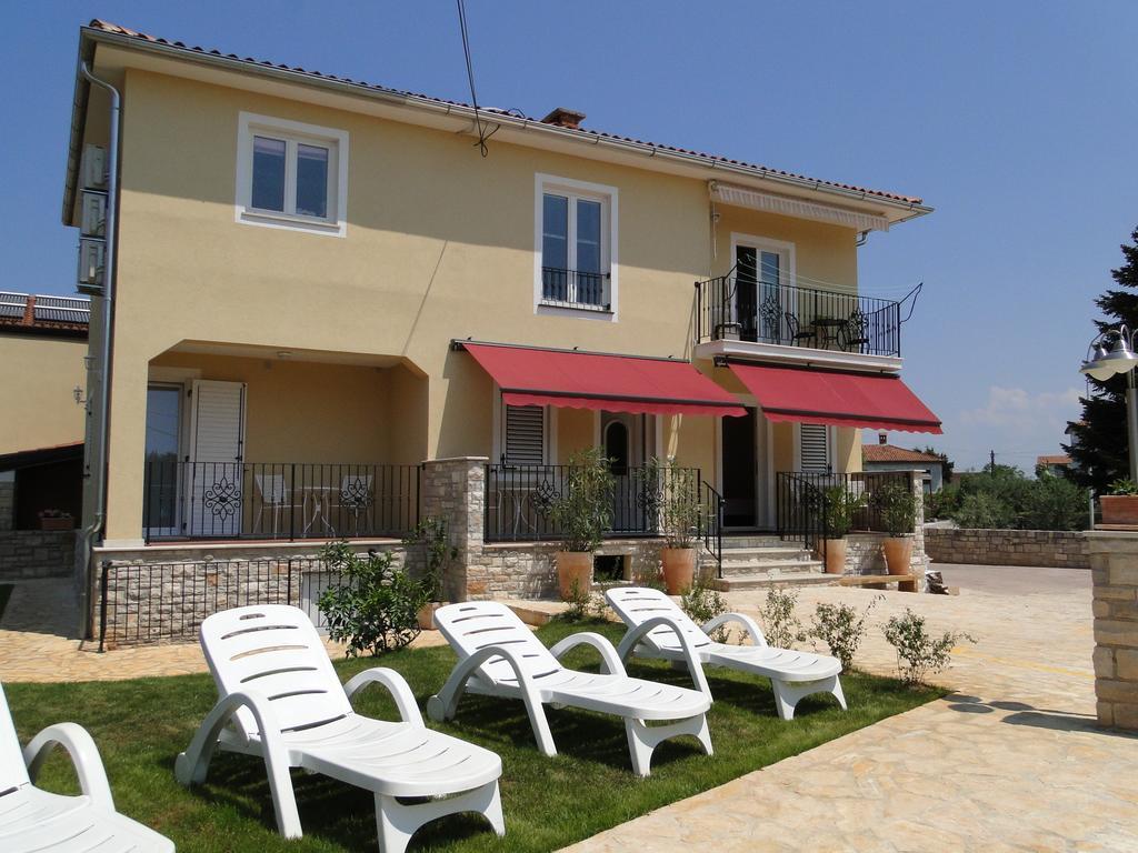 Apartments Villa Ela Ουμάγκ Δωμάτιο φωτογραφία
